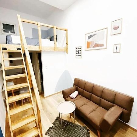 Velestinou Private Maisonette Appartement Athene Buitenkant foto