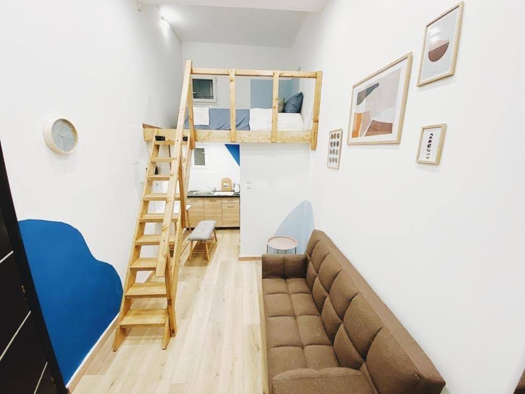 Velestinou Private Maisonette Appartement Athene Buitenkant foto