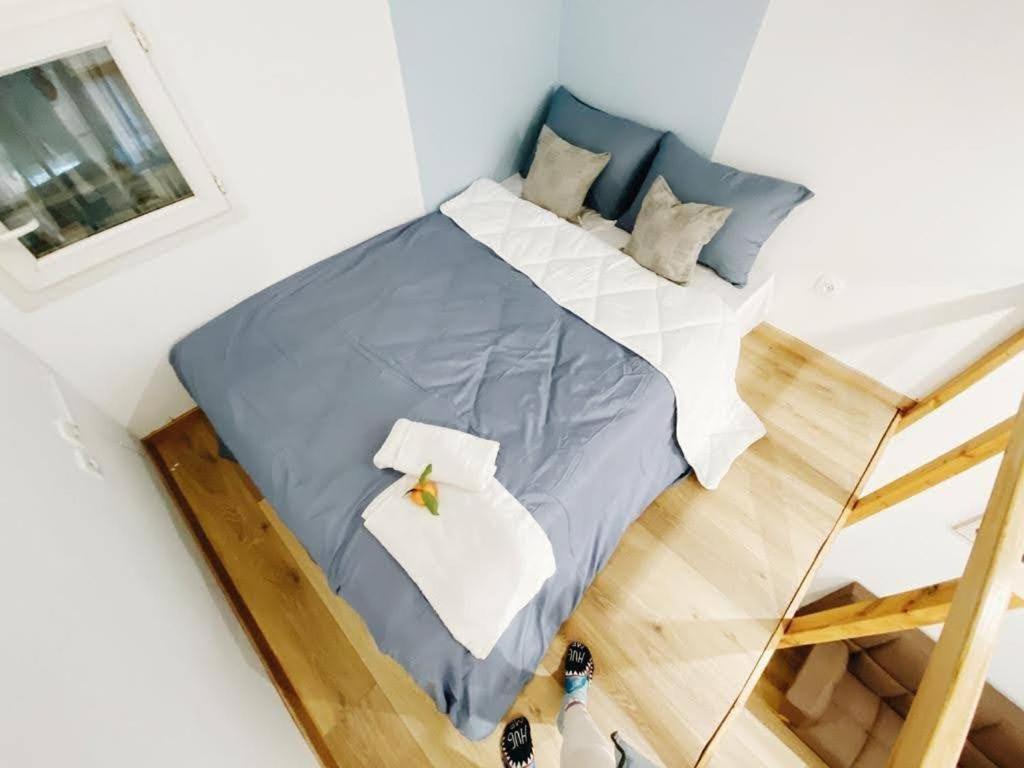 Velestinou Private Maisonette Appartement Athene Buitenkant foto