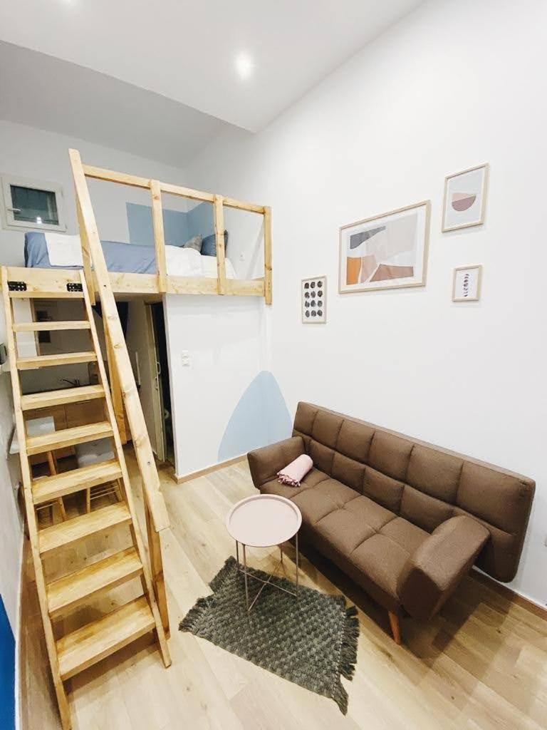 Velestinou Private Maisonette Appartement Athene Buitenkant foto